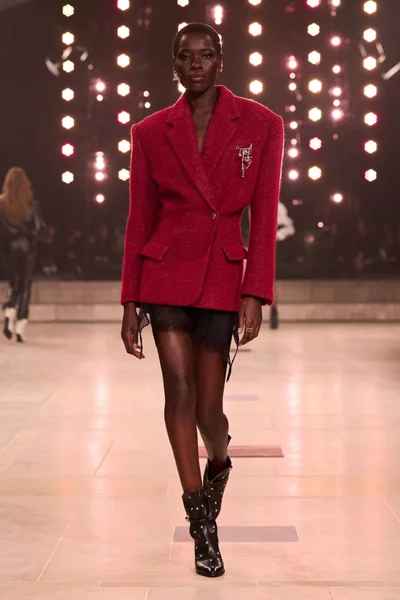 Look 7